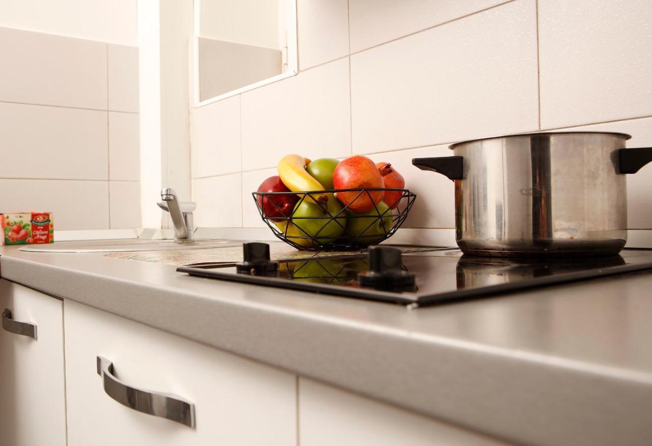 Central Apartment Very Close To Old City Bucharest Luaran gambar
